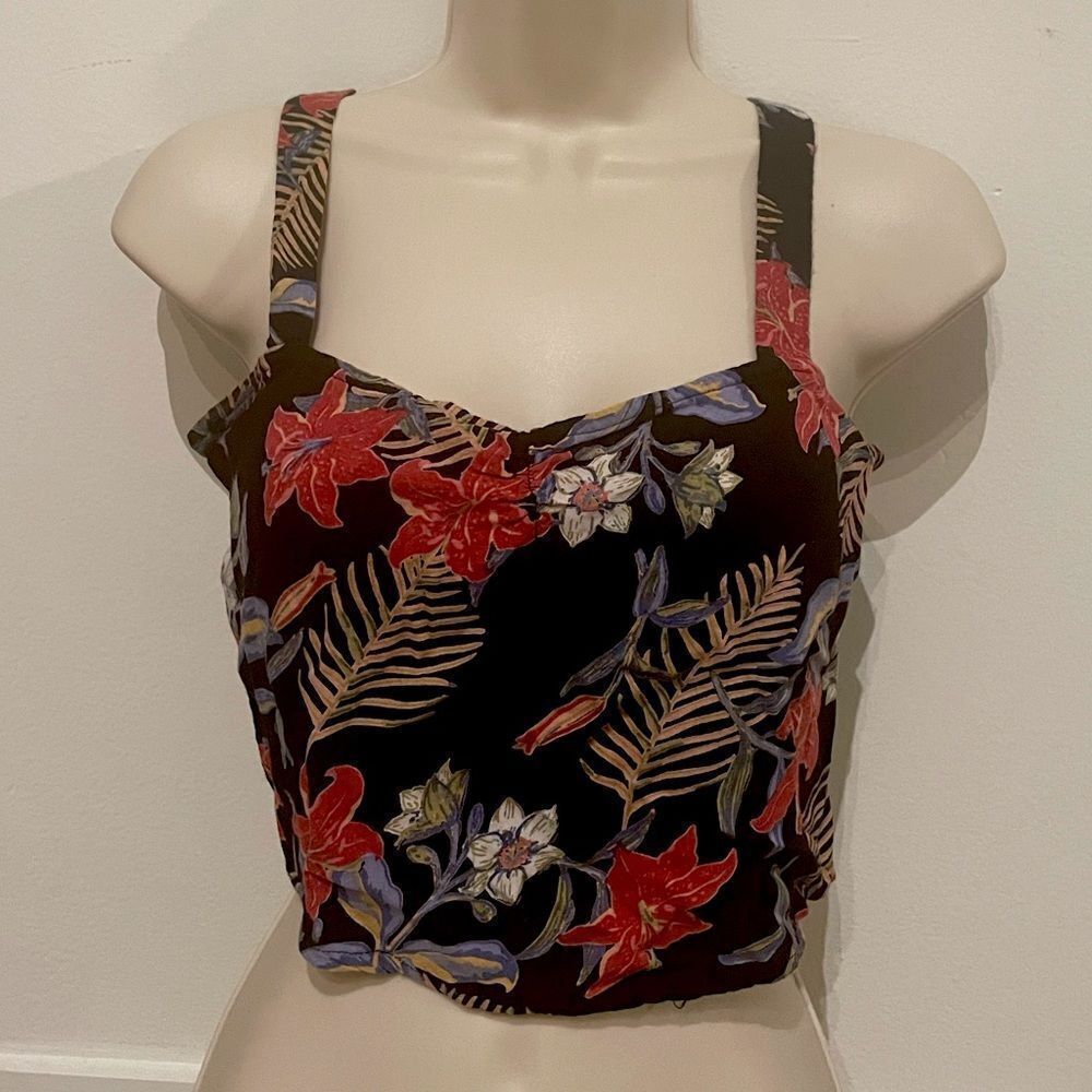 Charlotte Russe Palm Crop Top Size Small